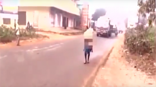 Un hombre camina 15 kil&oacute;metros para llevar el cuerpo de su hija a casa