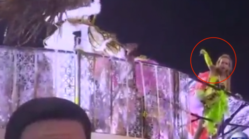 Graban momento exacto en que se desploma carroza del Carnaval de R&iacute;o