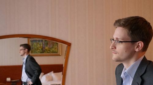 Ex director de la CIA, culpa a Snowden por los atentados en Par&iacute;s