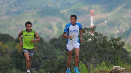 Mario Pacay es segundo del mundo en los 10,000 metros juveniles