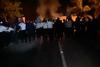 PNC lanza gas lacrimógeno a migrantes y despeja ruta bloqueada