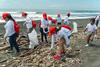 Más de 300 voluntarios ayudaron a limpiar playas con Coca-Cola