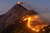Advierten a turistas y escaladores sobre el volc&aacute;n de Fuego