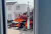 &iexcl;En llamas! Dos veh&iacute;culos se incendiaron en zona 16  