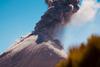 Volc&aacute;n de Fuego aumenta su actividad con constantes explosiones