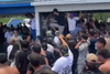 Conductores terminan a golpes tras una carrera (video)