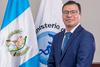 Carlos Santa Cruz asume viceministerio de Atenci&oacute;n Primaria