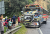 Aficionados de Xelaj&uacute; sufren accidente en la Interamericana