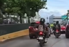 VIDEO: Conductora pierde el control e impacta contra un picop 