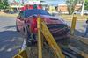 Auto queda destruido tras impactar en sector de San Crist&oacute;bal