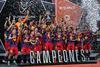 Festejos del Barcelona tras ser bicampe&oacute;n de Supercopa de Espa&ntilde;a