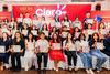 Claro otorga 230 becas de estudio a nivel b&aacute;sico, diversificado