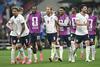 Inglaterra toma fuerza tras la batalla en el Azteca