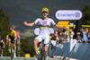 Pogacar gana etapa 3 del Tour y arrebata el liderato