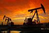 Precio del petr&oacute;leo cae en medio del  conflicto en Oriente Medio