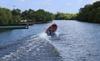Localizan cuerpo de hombre flotando en manglar