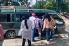 Pasajeros buscan alternativas para salir de Antigua Guatemala