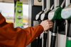 Precios de los combustibles bajan este 2 de junio