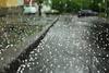 Tormentas locales provocar&aacute;n lluvias y viento este viernes