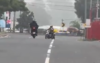 Conductores chocan en plena transmisi&oacute;n de tr&aacute;nsito 