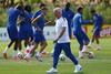 Deschamps cede el favoritismo a Espa&ntilde;a previo al debut 