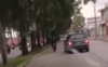 Ciclista y conductor se van a los golpes en plena v&iacute;a de zona 6