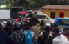 VIDEO: confiscan veh&iacute;culo tras pelea entre motorista y conductora