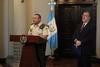 Guatemala comprar&aacute; fusiles, aviones y equipo t&aacute;ctico a EE. UU. 