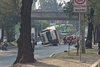 Cami&oacute;n volcado en el Perif&eacute;rico afecta el tr&aacute;nsito de la zona 12