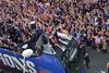 Barcelona vive una fiesta hist&oacute;rica tras el t&iacute;tulo de Liga