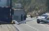 Contenedor se desprende y da&ntilde;a un auto en ruta al Atl&aacute;ntico