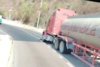 Imprudencia del conductor de un tr&aacute;iler queda grabada