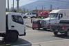 Tr&aacute;iler arrastra un tuctuc casi 100 metros en ruta al Atl&aacute;ntico
