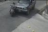&iexcl;Fuerte impacto! Conductores chocan y uno huye del lugar