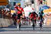 El noruego Dversnes sorprende a velocistas del Giro en Mil&aacute;n