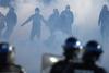Protestas estudiantiles aumentan y dejan detenidos en Francia