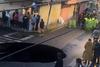 Perro queda atrapado tras caer en hundimiento en Mixco (video)