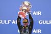 Max Verstappen celebra tras ganar el GP de Bar&eacute;in