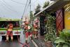 Incendio destruye una motocicleta dentro de una vivienda 