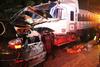 Conductor queda atrapado tras fuerte accidente en zona 16