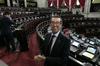 Congreso otorga nuevo permiso a Menkos para regresar al Minfin
