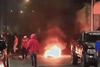 Vecinos de Peronia incendian patrulla y provocan disturbios