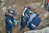 Rescatan a trabajador que qued&oacute; soterrado en una obra 