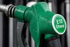 Bernardo Ar&eacute;valo confirma la continuidad de gasolina E10 