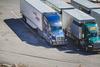 Transportistas piden eliminar impuestos a combustibles 