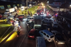 Reportan bloqueo en el cruce que conduce a San Vicente Pacaya