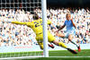 Manchester City derrota al Sunderland y lidera en solitario