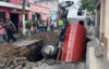 As&iacute; qued&oacute; la pipa de agua tras caer en socav&oacute;n de Mixco